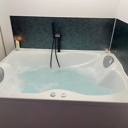 Rheinschatz 1 Appartement *